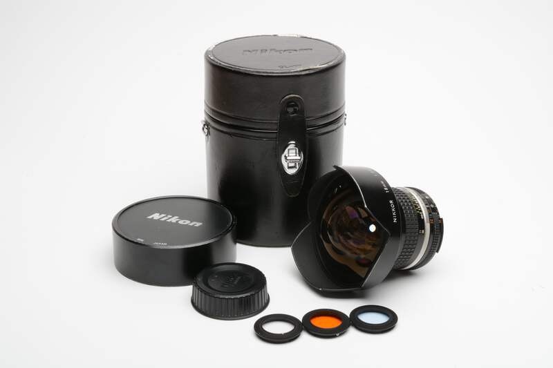 NIKON ニコン NIKKOR 15mm F3.5 レンズ FishEYE Nikon Nikkor 15mm f3.5 Fisheye AI-S lens, caps, case, filters