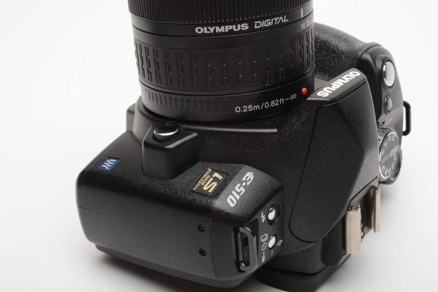 Olympus E-510 IS DSLR w/14-42mm f3.5-5.6 ED, 11k Acts, nice! | eBay