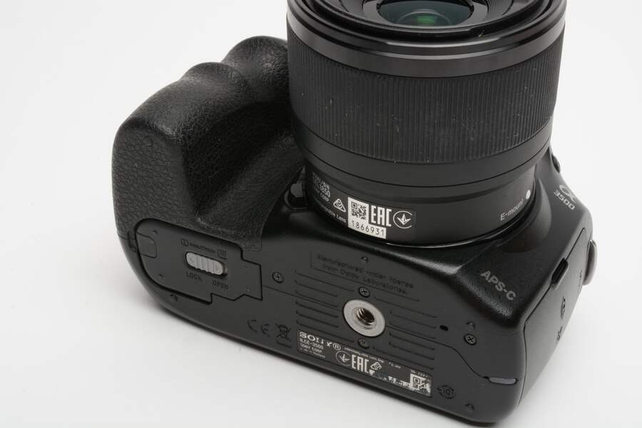 初心者様向け✨SONY a350✨万能レンズセット✨データ移送も簡単✨ ✨初心者様向け✨SONY a350✨万能レンズセット✨ライブビュー撮影