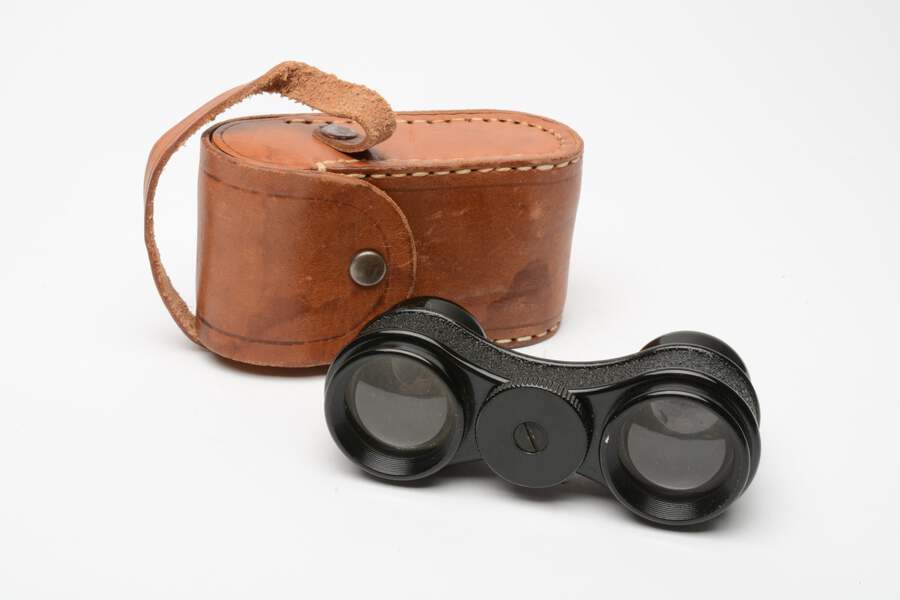 How Do You Clean Opera Glasses? Expert Tips for Spotless Lenses