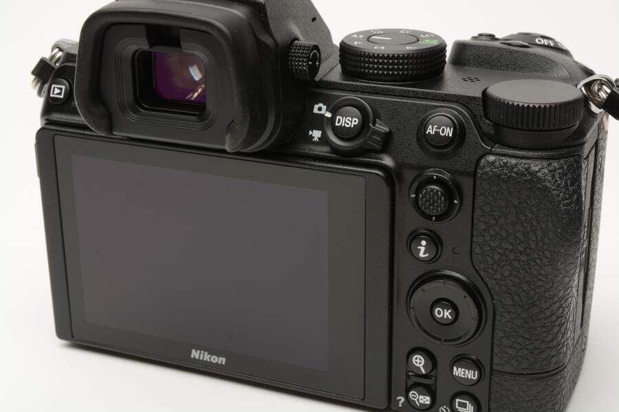 nikon Z5 ボディ Nikon Z5 body, Boxed, USA version, 2Batts +64GB SD card, Only 2184