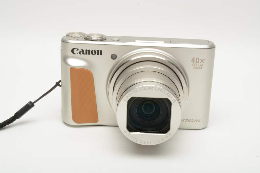 Canon SX740HS 20.3MP Digital Point&Shoot w/40X zoom, 2batts