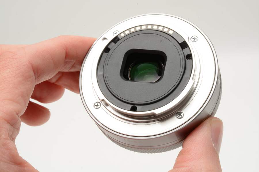 Sony 16mm f2.8 SEL16F28 wide angle E-mount lens, Caps, Great! | eBay