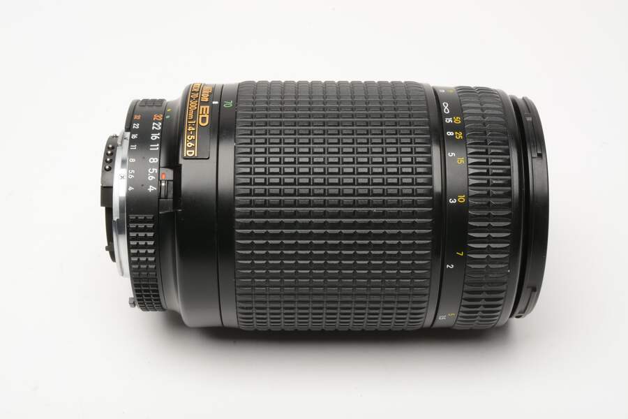 Nikon Nikkor AF 70-300mm F4-5.6D ED Zoom Lens, caps, UV, *READ MF