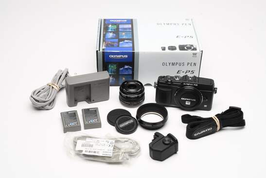 Olympus E-P5 w/17mm f1.8 and VF-4 Viewfinder, Mint- Boxed, Great