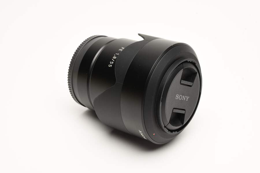 Sony Sonnar T* FE 55mm f1.8 ZA Carl Zeiss Lens for Sony E Mount