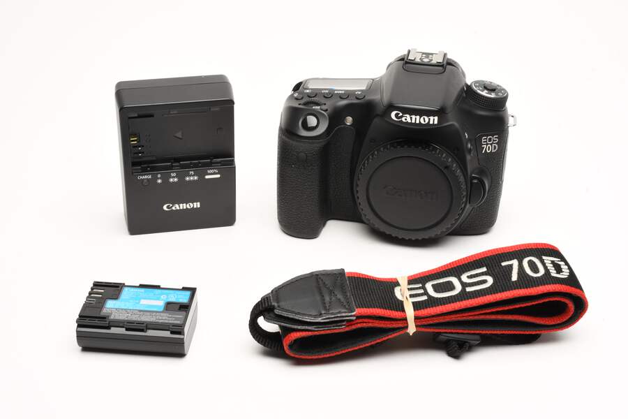Canon EOS 70D(W) ボディ 良品》 Canon EOS 70D ボディ [ 【マルチ