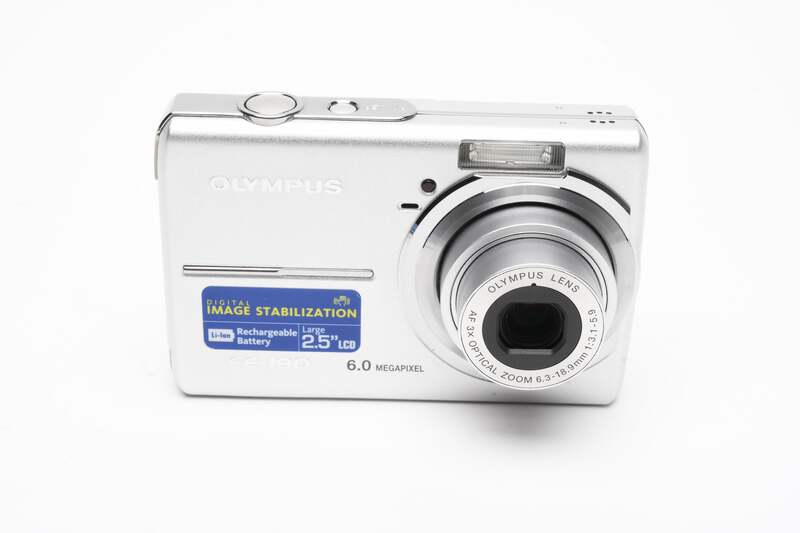 Olympus FE-190 6MP Digital Point&Shoot camera, 1GB XD card, tested
