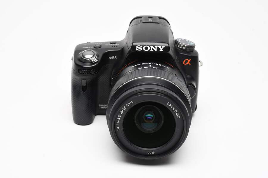 Sony A55 DSLR w/18-55mm f3.5-5.6, 2X batts+charger+remote, Box