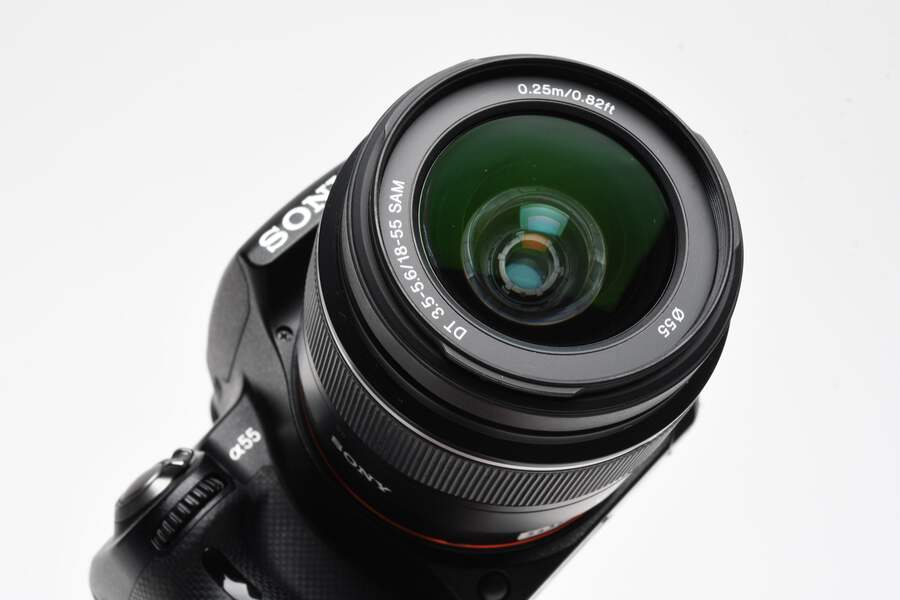 Sony A55 DSLR w/18-55mm f3.5-5.6, 2X batts+charger+remote, Box