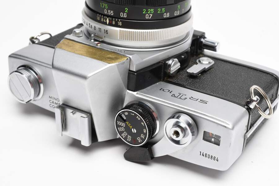 Minolta SRT-101 35mm SLR w/50mm F1.7 lens, new seals, case