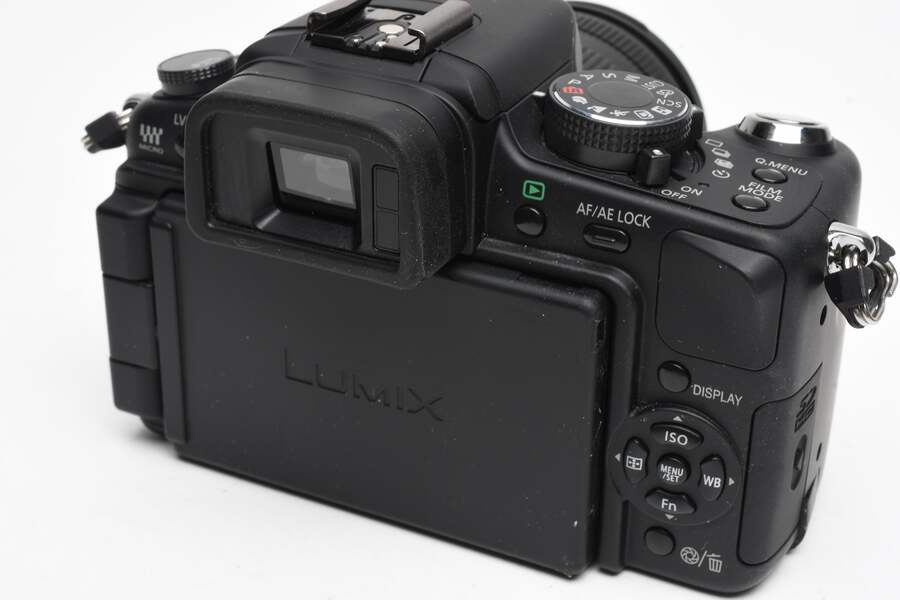 Panasonic Lumix G1 w/14-45mm f3.5-5.6 Aspherical zoom, 2Batts