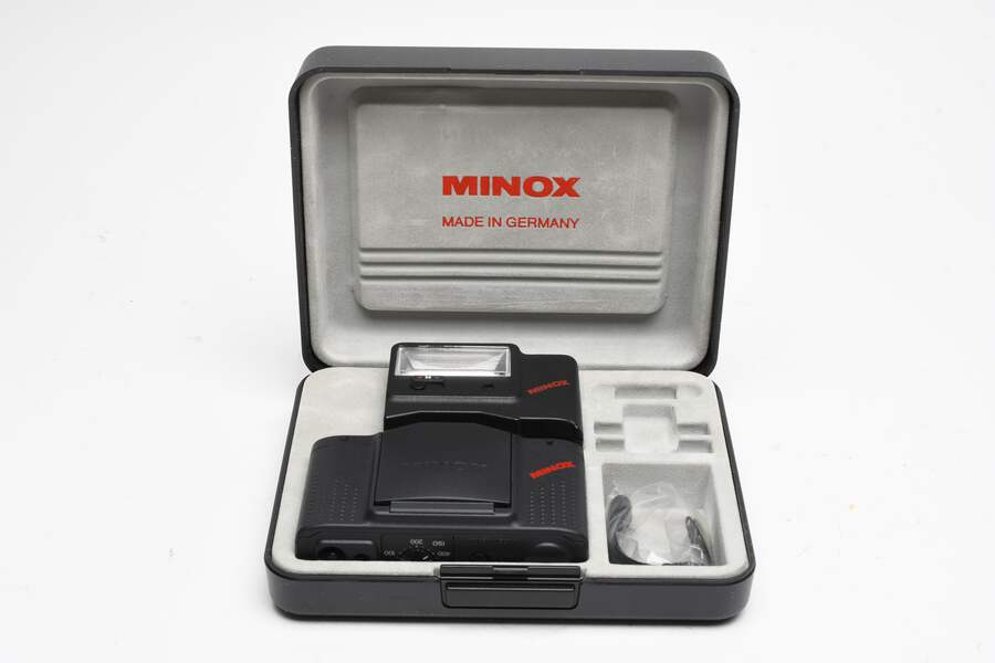 Minox GT-E Set 35mm Point&Shoot camera w/Flash, manuals, Box