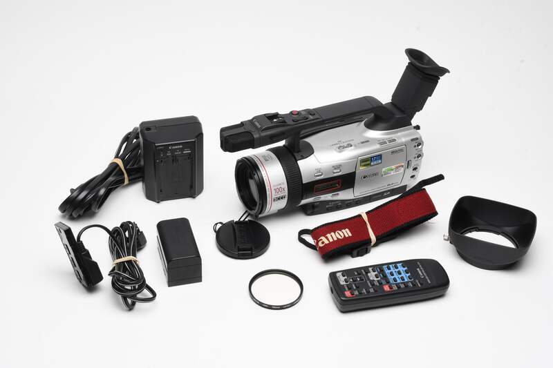 Canon GL2 Mini DV Camcorder bundle, batt, charger, AC, remote
