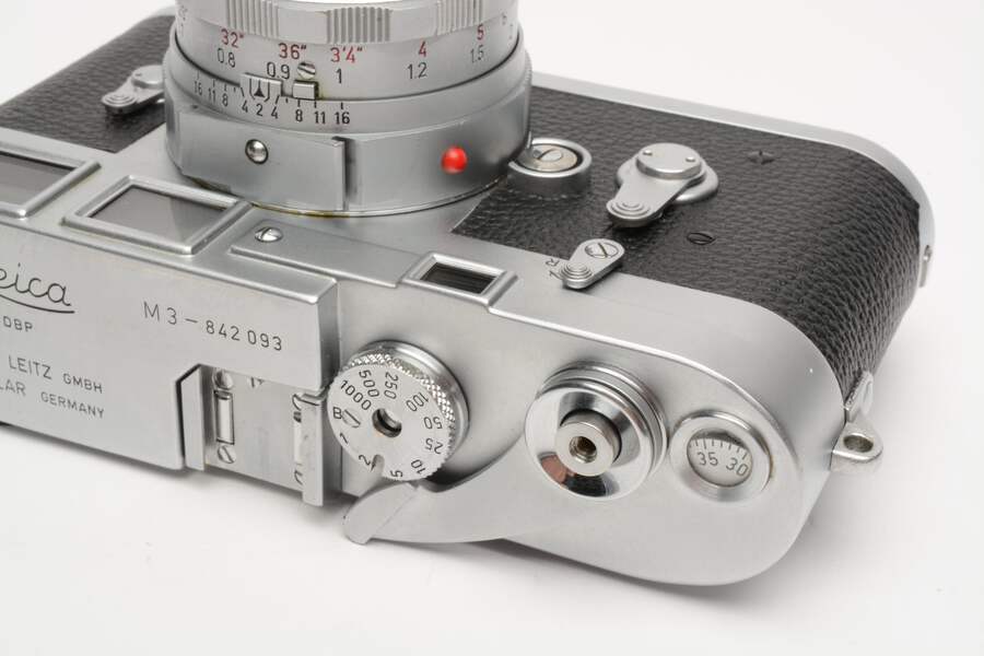 Leica M3 DS w/50mm f2 Summicron, Goggles, UV, MC Meter, CLA'd, 6M