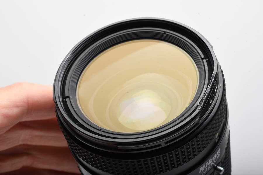 Nikon AF Nikkor 35-70mm f2.8 Macro zoom lens, Great glass, sharp