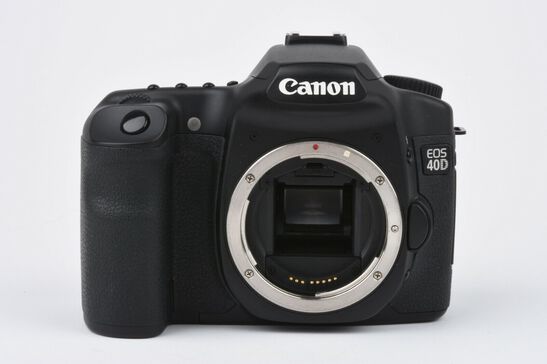 Canon EOS 40D Body, 2batts, charger, 4GB CF card, USB cable, 4814