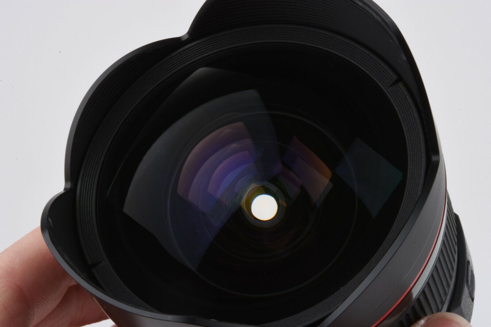 Canon EF 14mm f2.8L II USM Wide Angle Lens, Boxed, Pouch, Caps