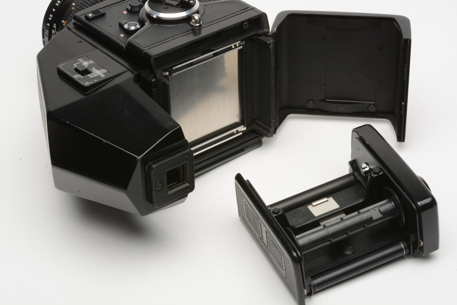 Zenza Bronica SQ-A w/80mm F2.8, AE Prism Finder, 220 Back, Tested