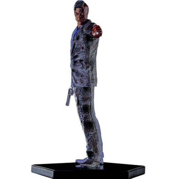 Two Face Arkham Knight Batman Collectible Art Original Iron Studios Ebay After taking down two of the joker infected, batman asks for a new upgrade to the batmobile. ebay