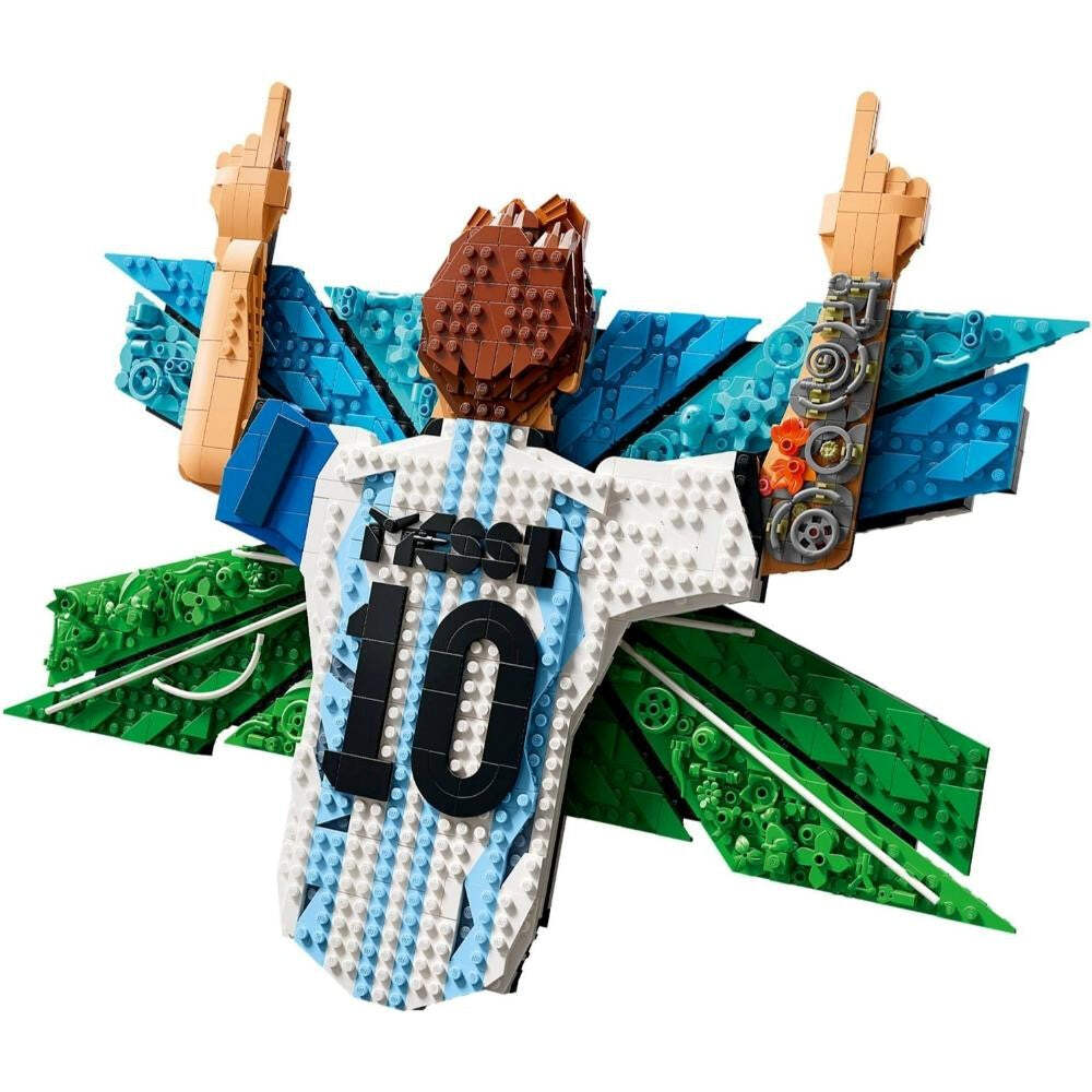 LEGO Lionel Messi-Celebration Brand New Sealed LEGO Lionel Messi-Celebration Brand New Sealed