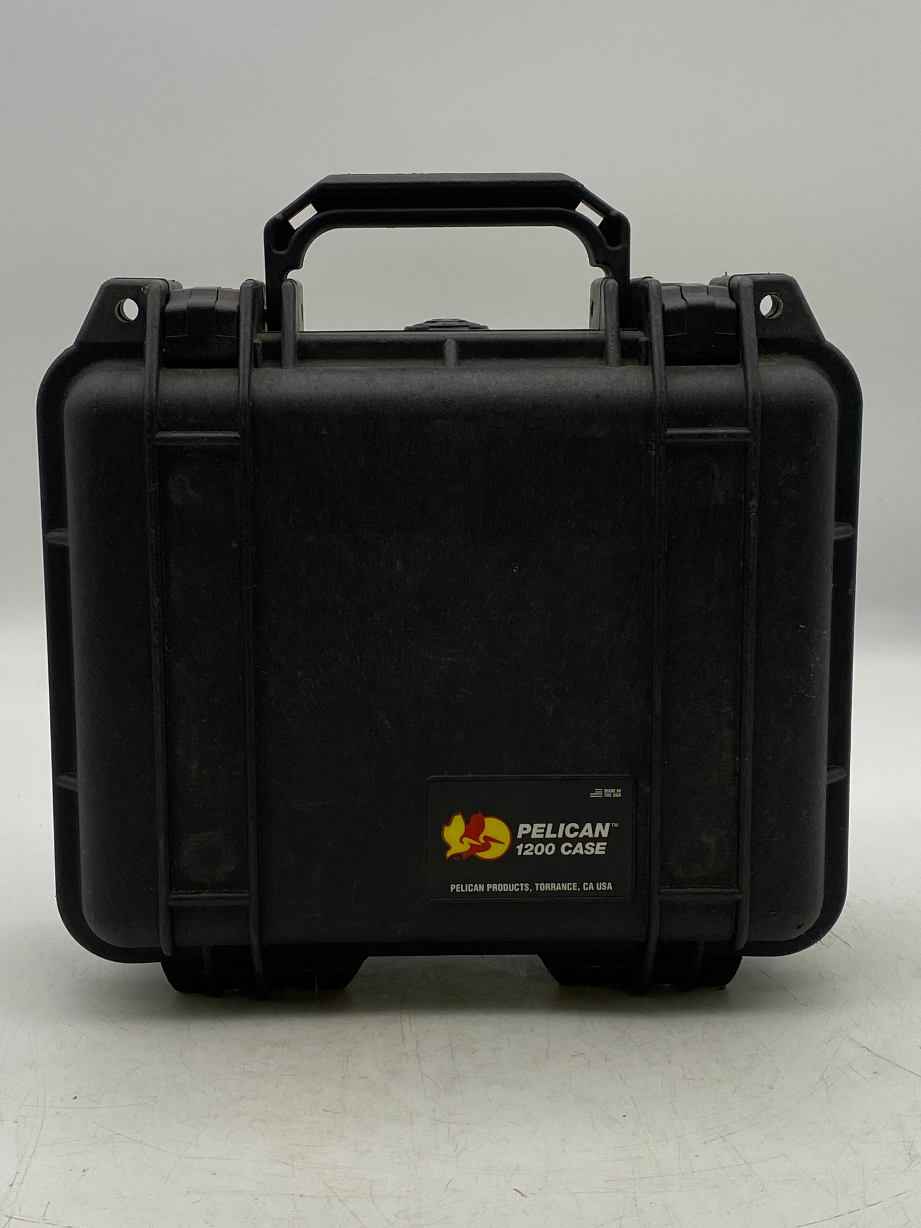 美品　米軍　PELICAN 1200 CASE ブラック　送料無料 Amazon.com : Pelican 1200 Case With Foam (Black) : Electronics