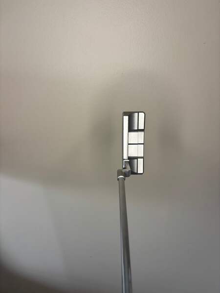 Putter Scotty Cameron SQUAREBACK LIMITED 34 Pouces – Édition Vacances 2013 – Occasion