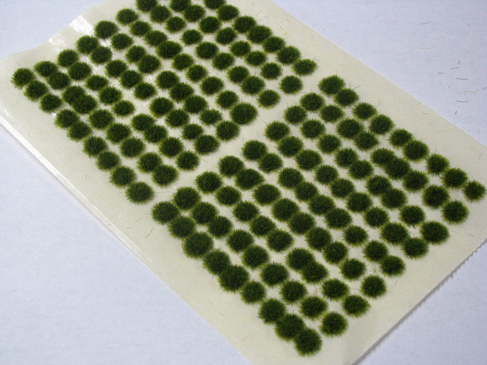 Serious-Play - Shrub Green Standard Static Grass Tufts - Picture 2 of 4