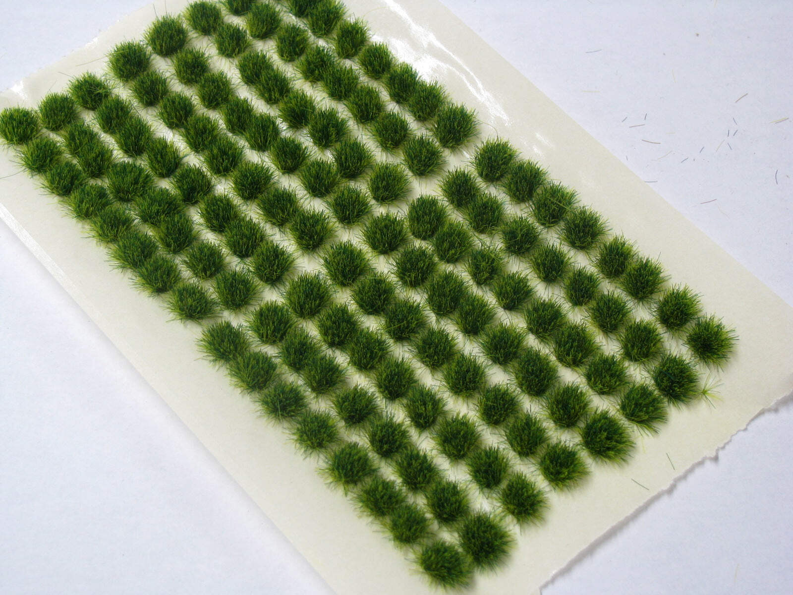 Serious-Play - Shrub Green Standard Static Grass Tufts - Picture 3 of 4