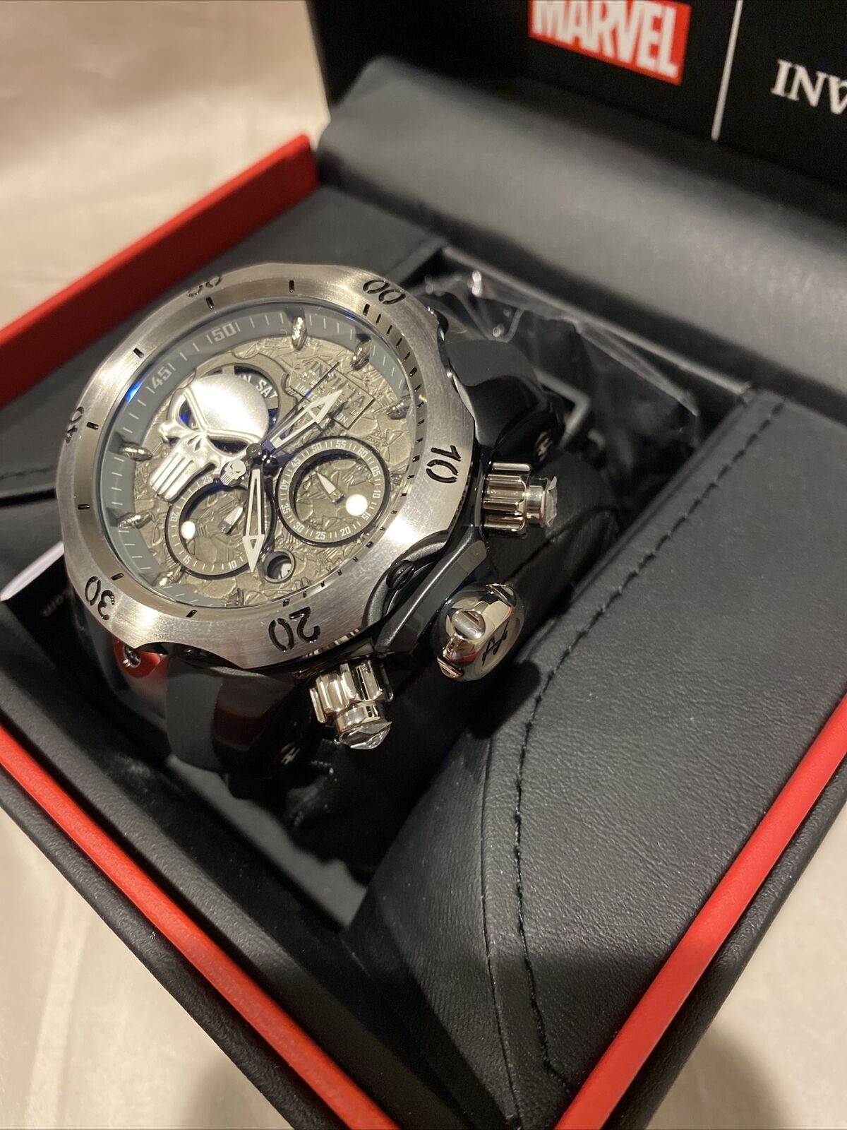 Invicta marvel outlet punisher