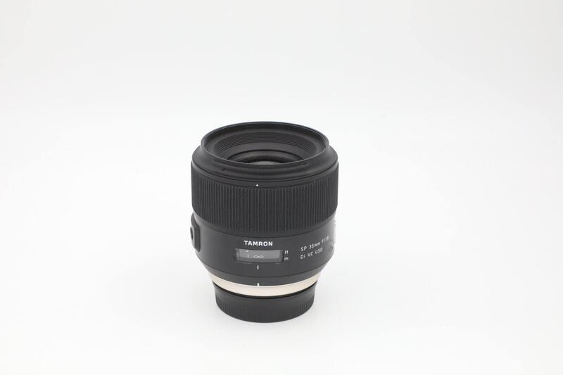 Amazon.com : Tamron F012N F1.8 VC 35mm USD Lens for Nikon
