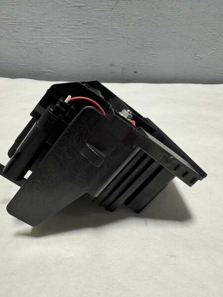 Engine Compartment Fuse Block – Fits 2016-2020 Chevy Malibu (84131629 / 23316249)