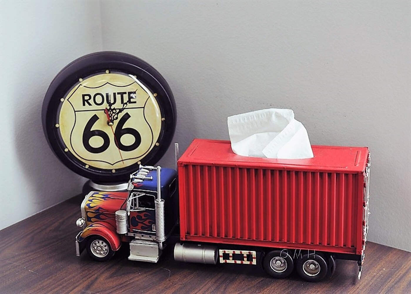Old Modern Handicrafts® - Big Rig Tissue Holder - Picture 13 of 13