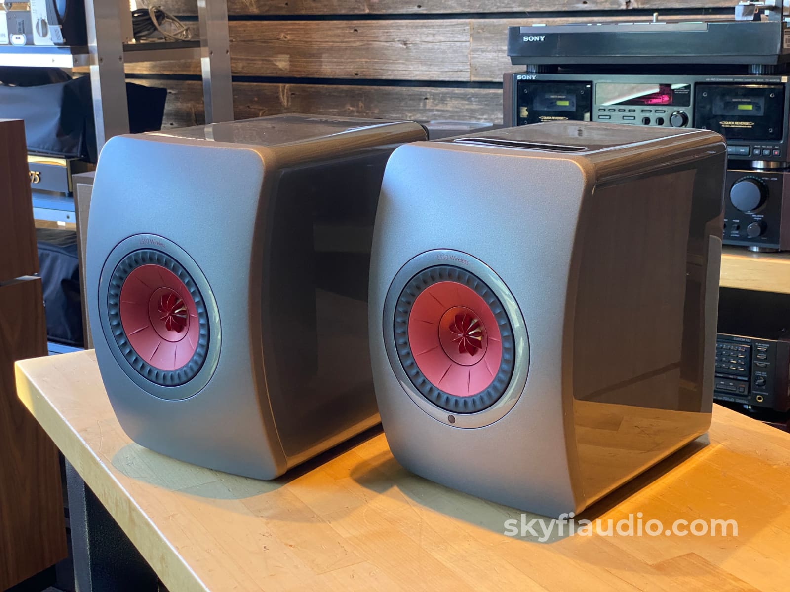 kef ls50 wireless 1世代 左 kef ls50 wireless 1世代 左 KEF LS50 Wireless Speakers (v1