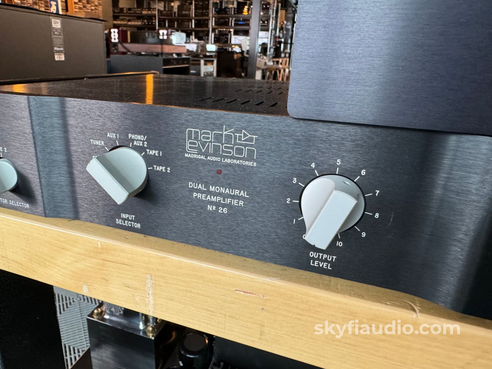 Mark Levinson No.26 Vintage Analog Preamp With Balanced Card and