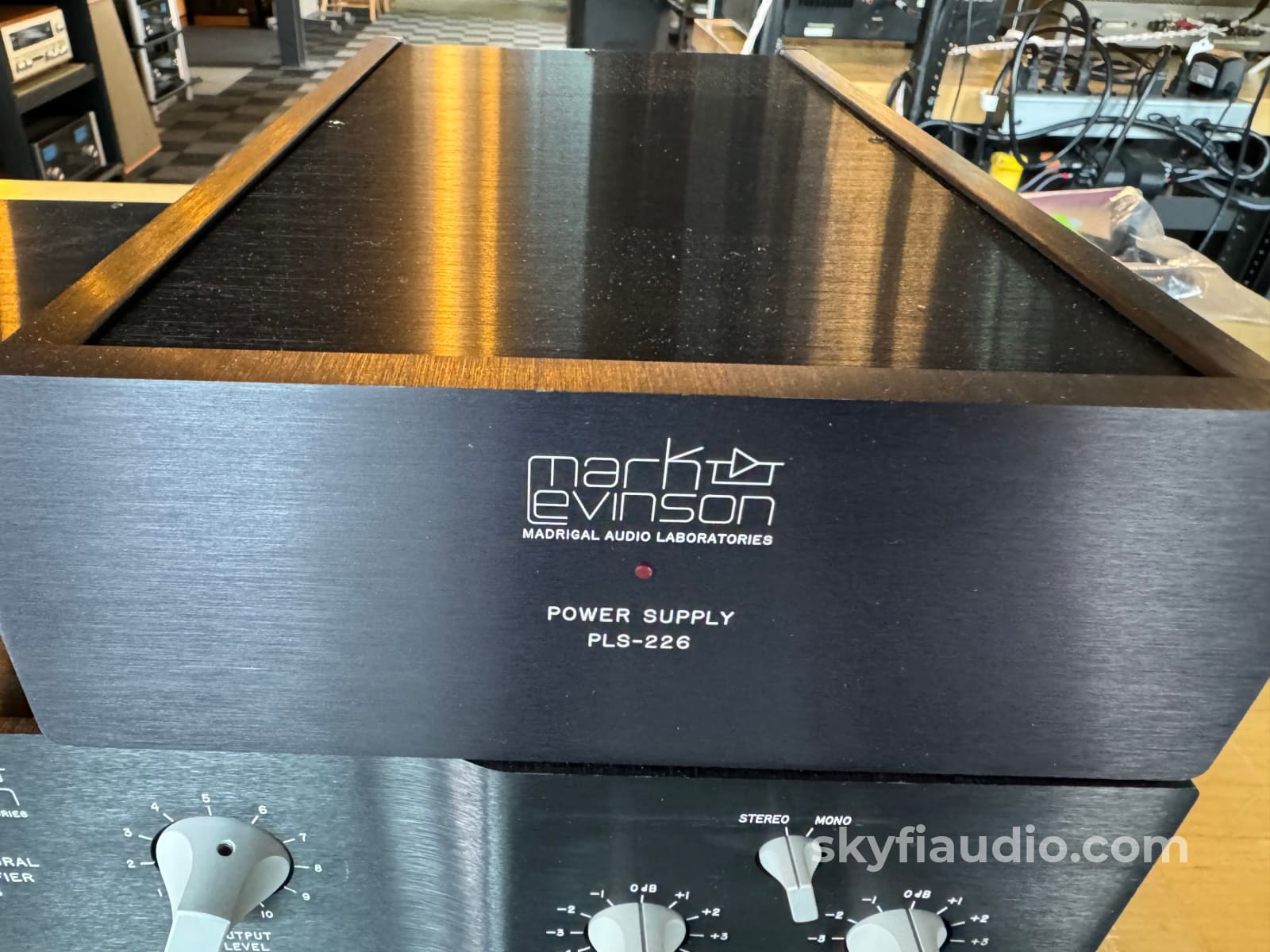 Mark Levinson No.26 Vintage Analog Preamp With Balanced Card and