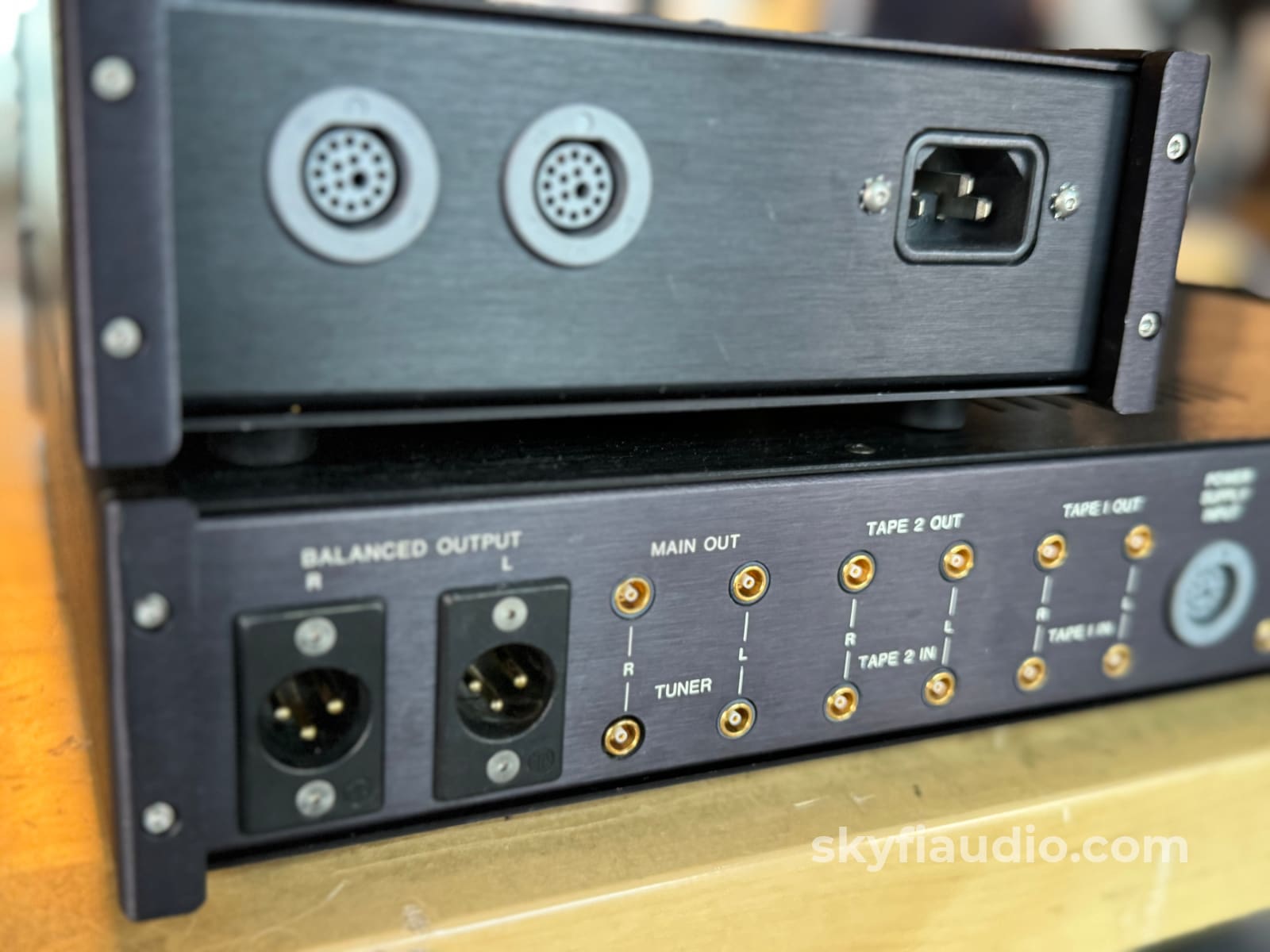 アンプ Mark Levinson No.26L balance Mark Levinson No.26 Vintage Analog Preamp With Balanced Card