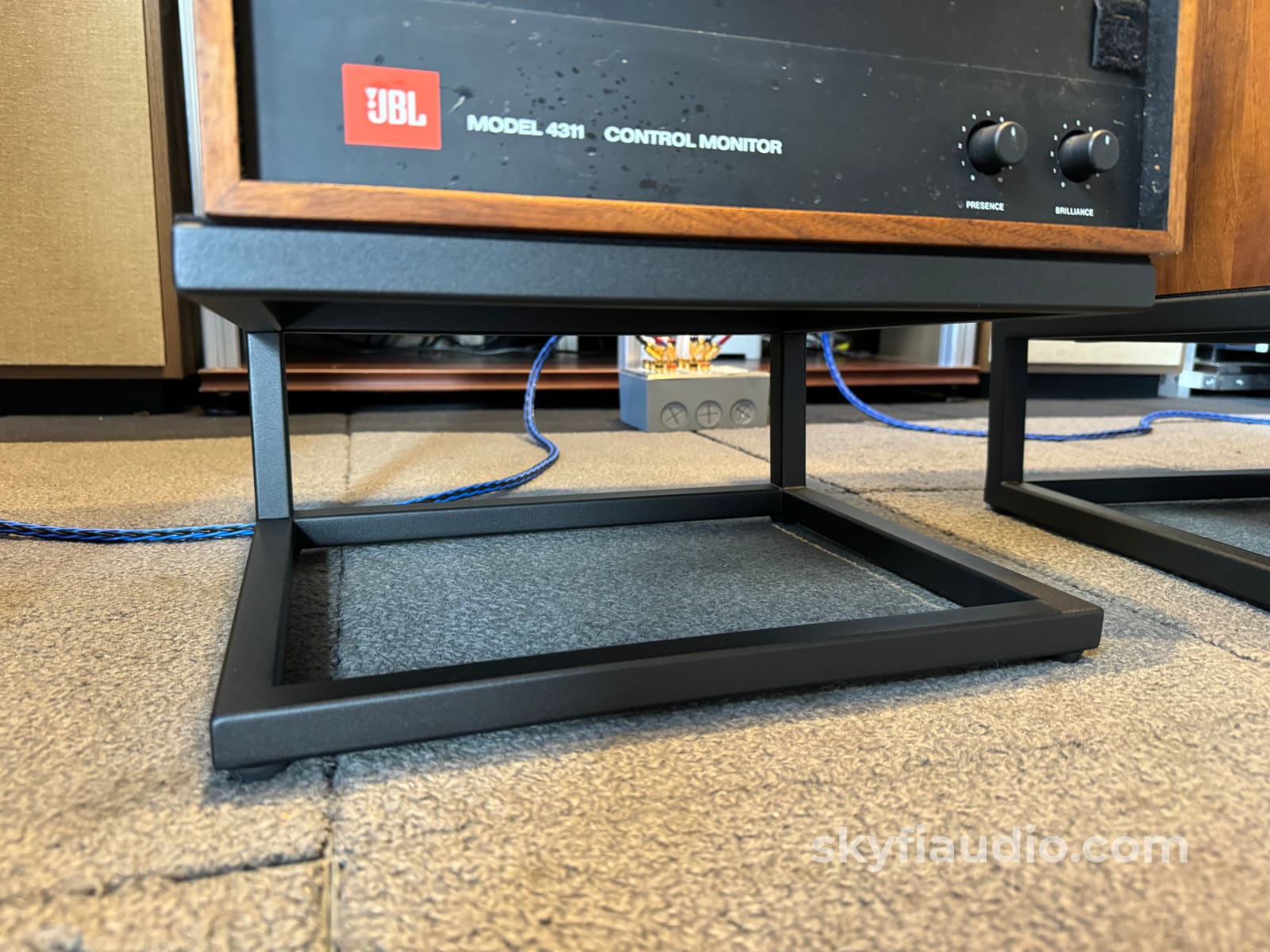 JBL 4311 Vintage Studio Monitors with Stands - WOW | eBay JBL 4311 Vintage Studio Monitors with Stands - WOW | eBay