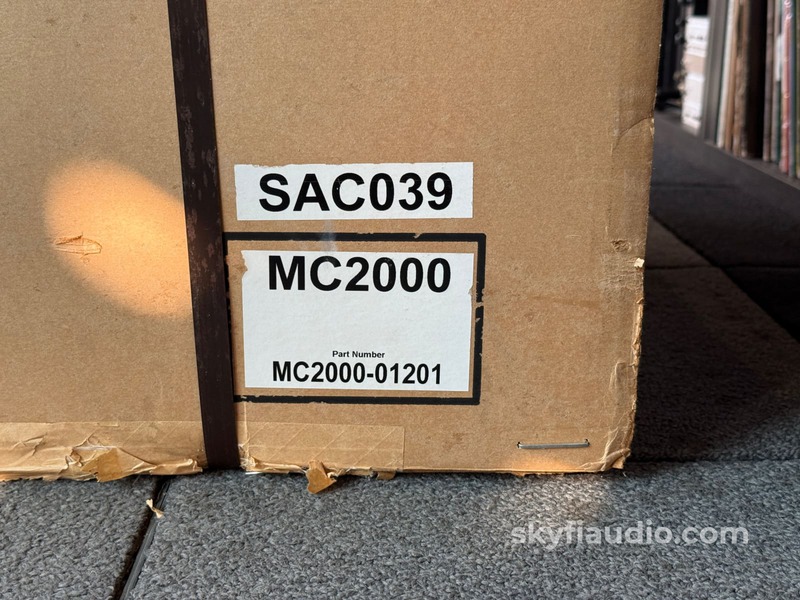 McIntosh MC2000 Tube Amplifier - NOS New Old Stock Sealed Box McIntosh MC2000 Tube Amplifier - NOS New Old Stock Sealed Box
