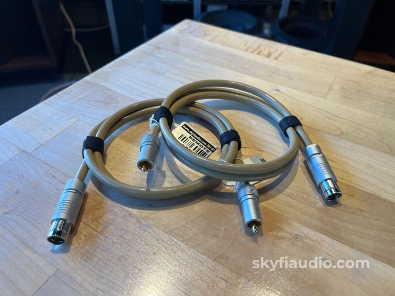 Cello Strings - Fischer to RCA Audio Interconnects (Pair) - 41