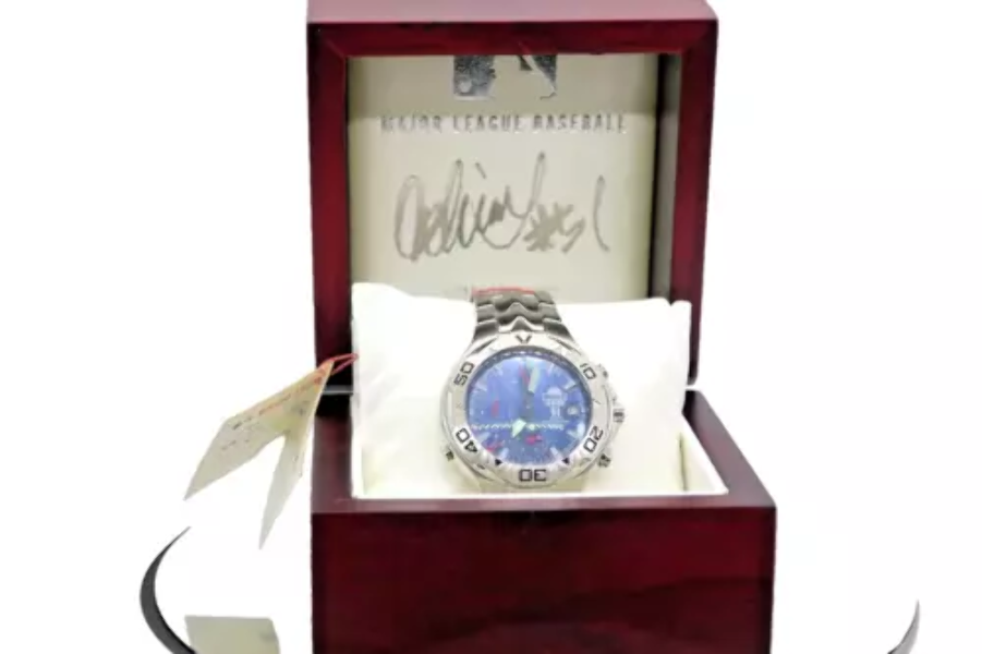 Mint Rare Citizen Watch Seattle Mariners 25th 51 Ichiro