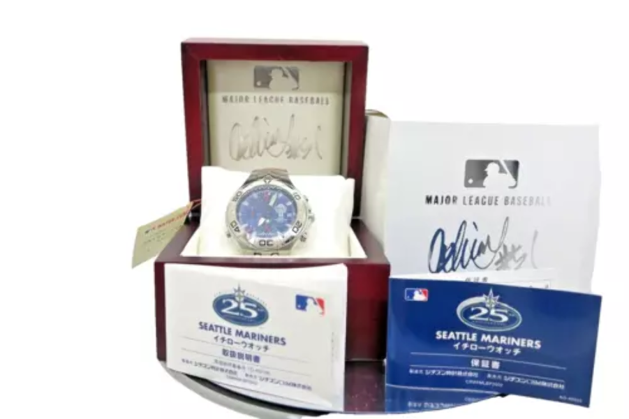 Mint Rare Citizen Watch Seattle Mariners 25th 51 Ichiro Special 