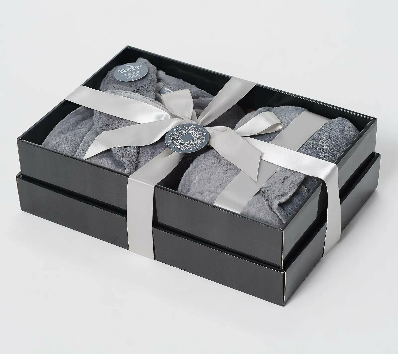 Ed Gift Set. M / L ~ Nib