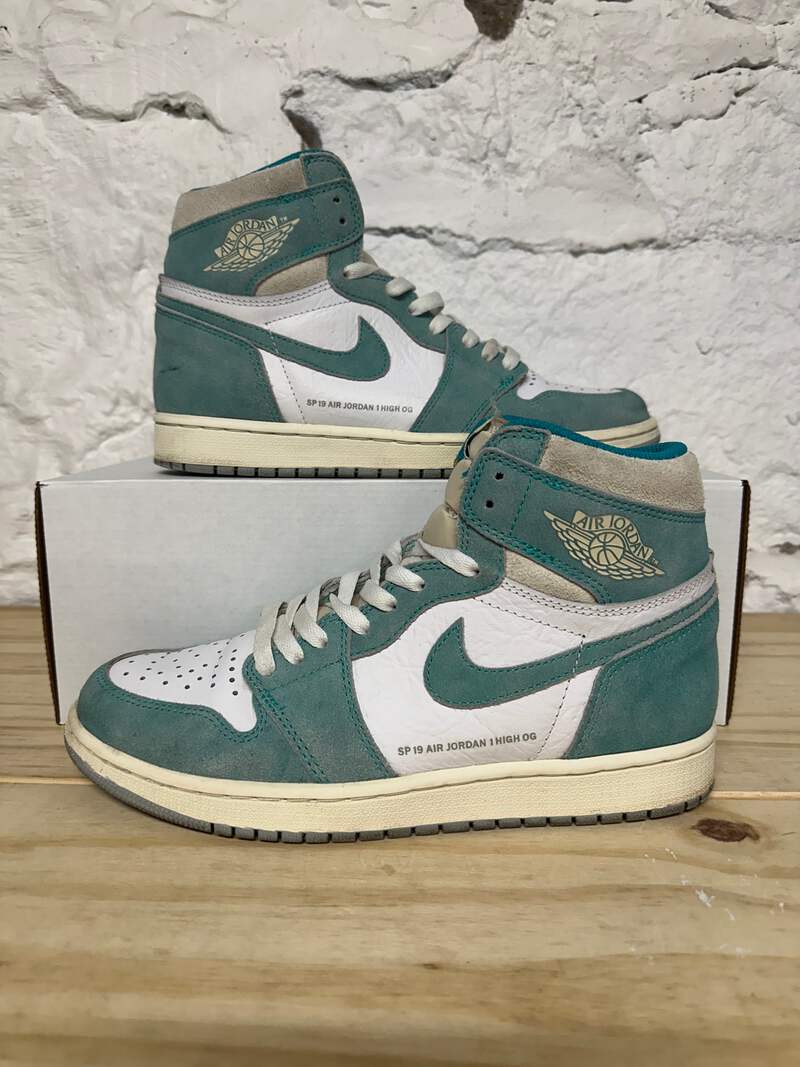 Air Jordan 1 High OG Turbo Green Men's Size 9 Pre-owned Sneakers