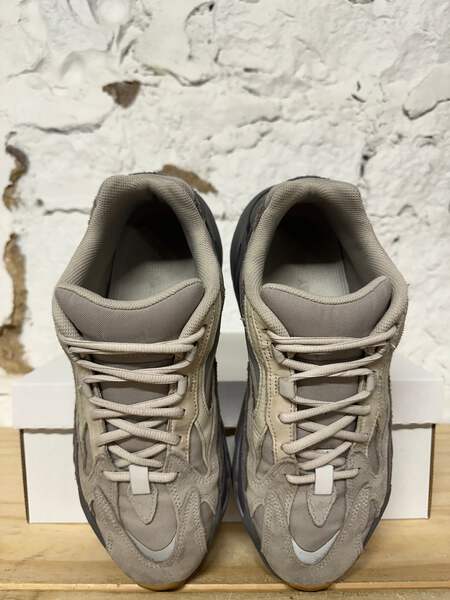 Adidas Yeezy Boost 700 V2 'Tephra' Men's Size 9.5 Pre-owned