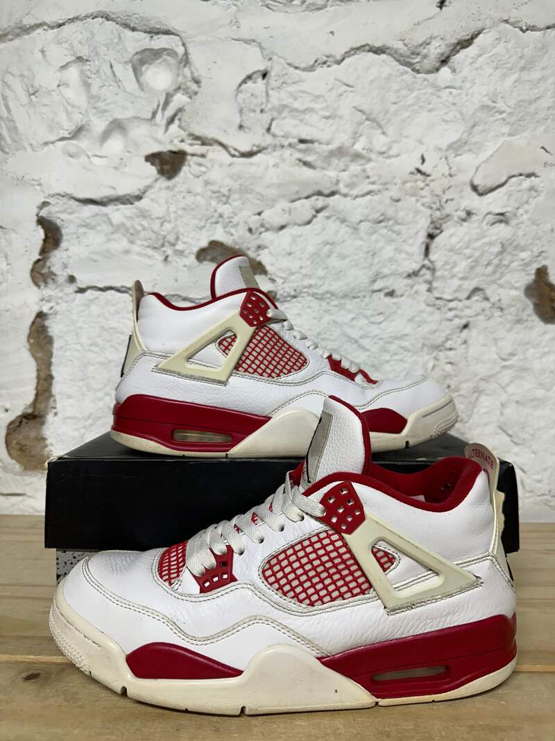 Air Jordan 4 Retro 'Alternate 89' Men's Size 9.5 Pre-owned