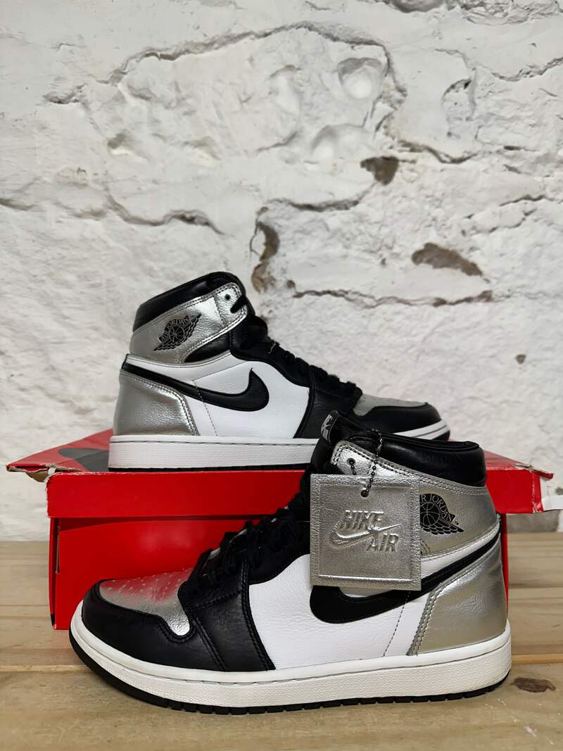 Air Jordan 1 High OG 'Silver Toe' Women's Size 10 Pre-owned