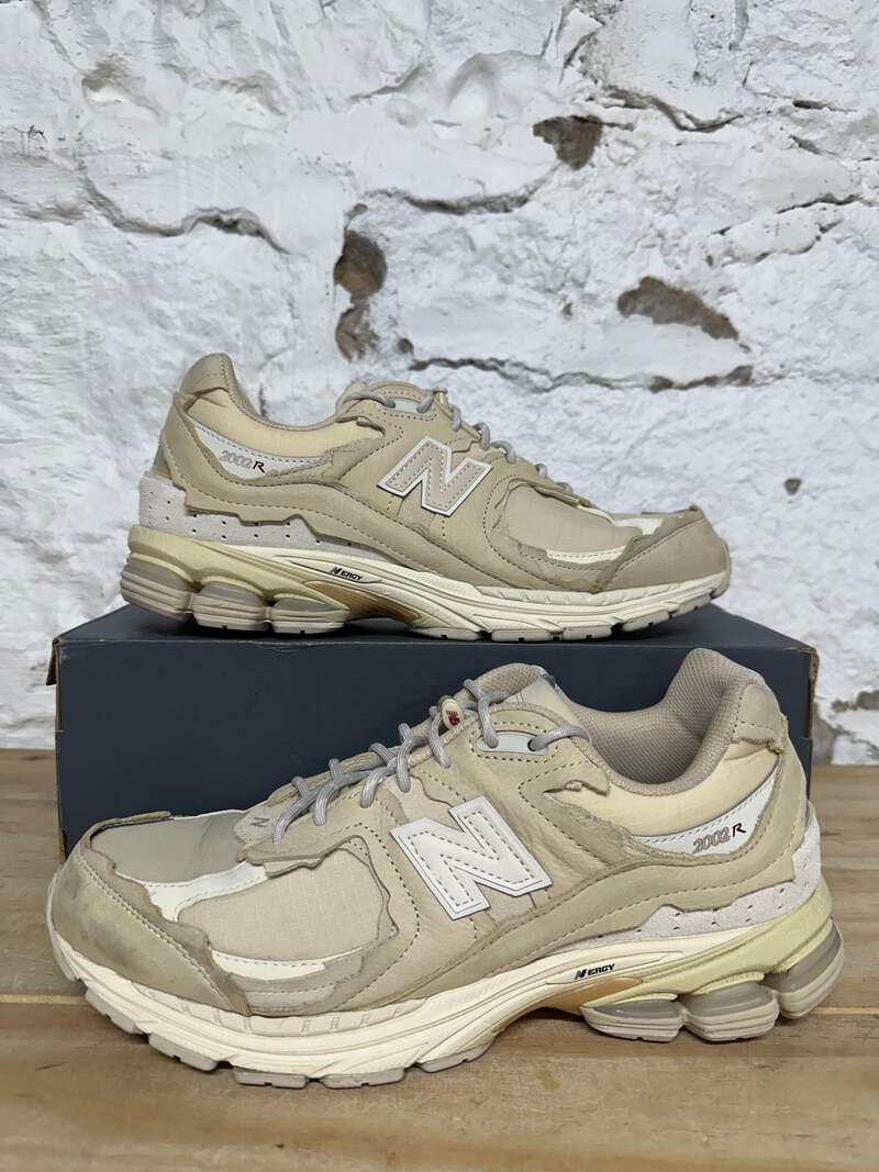 New Balance 2002RDN 27.0 中古　プロテクションパック New Balance 2002R Protection Pack Sandstone Size 11 Pre-owned