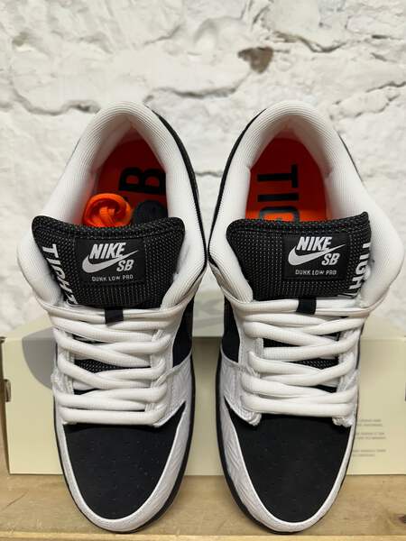 Nike SB Dunk Low 'Tightbooth' Men's Size 9.5 BRAND NEW Sneakers