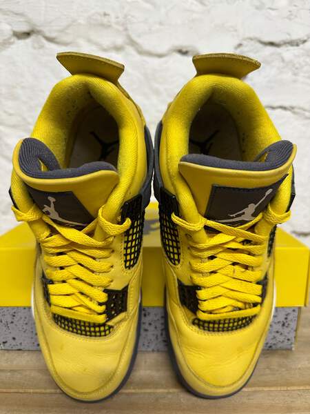 Air Jordan 4 Retro Lightning Men's Size 7.5 Pre-owned Sneakers